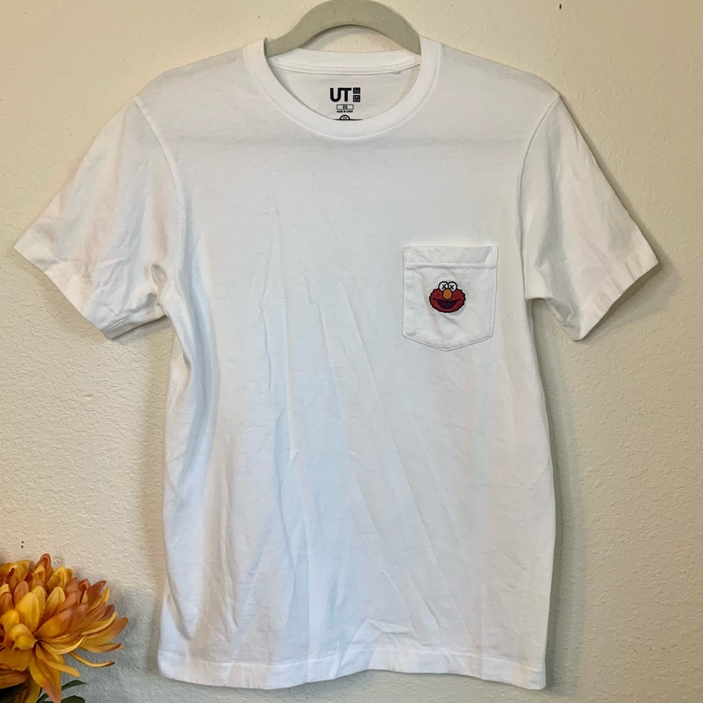 Uniqlo x KAWS x Sesame Street Elmo T-Shirt XS